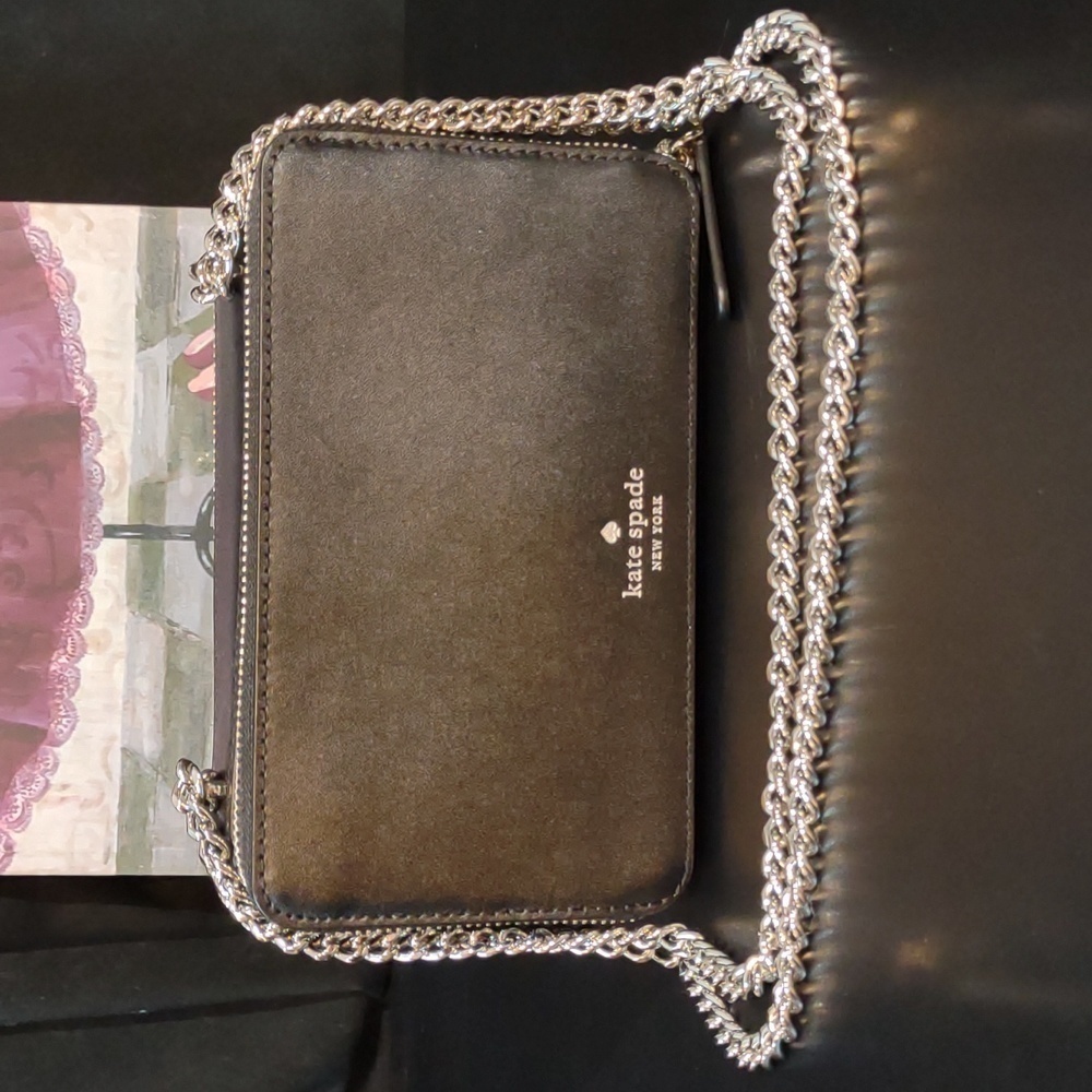 ❤️ Relisted Kate Spade Frosty Penguin Chain Strap Purse - Picture 10 of 15